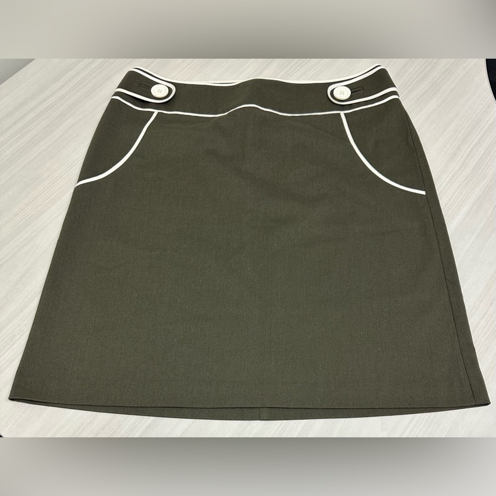 NWT Mexx Olive Green A-line Skirt with White Trim/Pipping